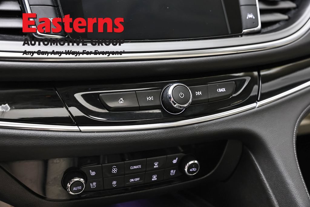 Used 2022 Buick Enclave Avenir w/ Avenir Technology Package AWD/4WD image 15