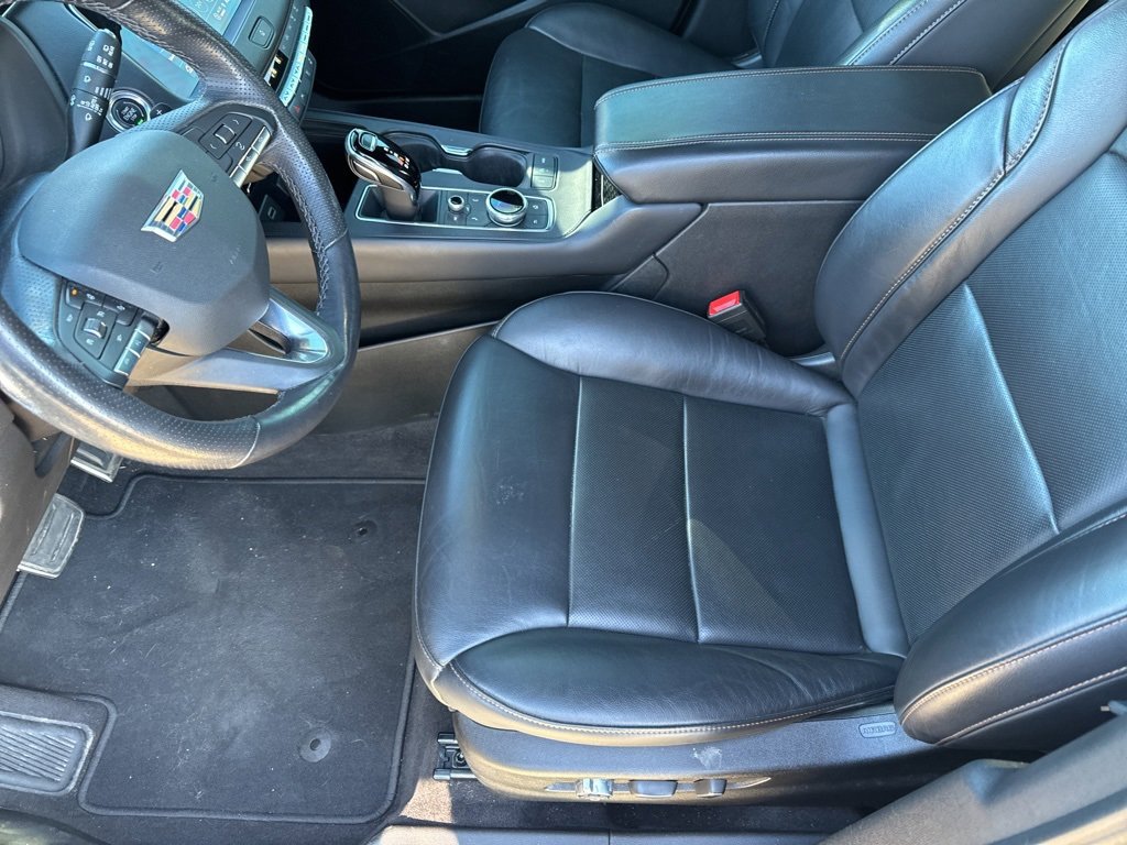 Used 2022 Cadillac XT4 Sport image 14