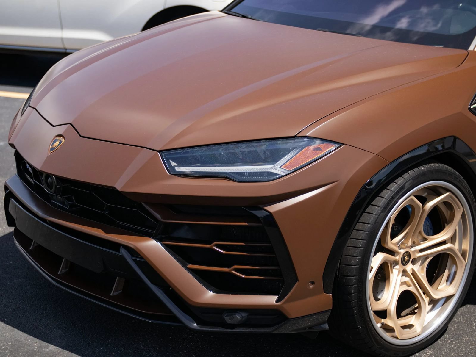 Used 2019 Lamborghini Urus AWD/4WD image 11