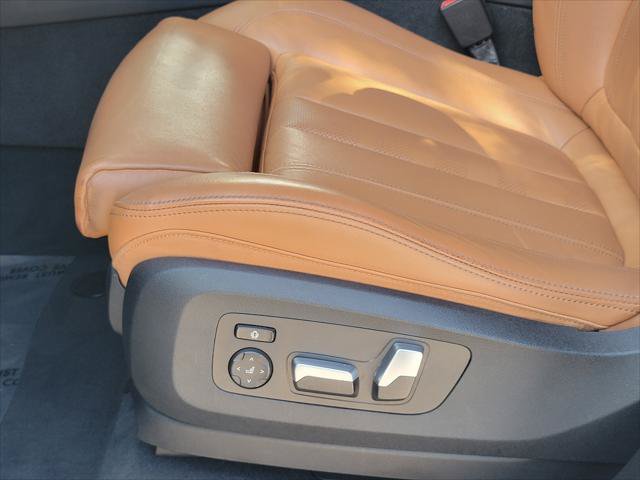 Used 2019 BMW X5 xDrive40i w/ M Sport Package AWD/4WD image 21