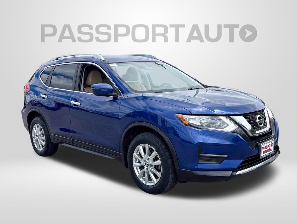 Used 2017 Nissan Rogue SV w/ SV Premium Package AWD/4WD image 11