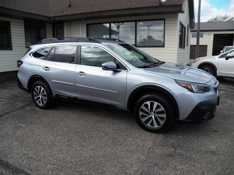 Used 2021 Subaru Outback Premium AWD/4WD image 4