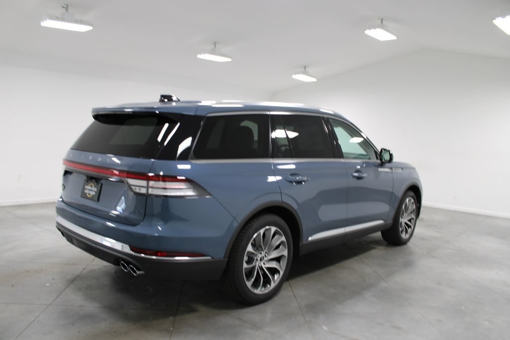 New 2026 Lincoln Aviator Reserve w/ Illumination Package RWD image 7