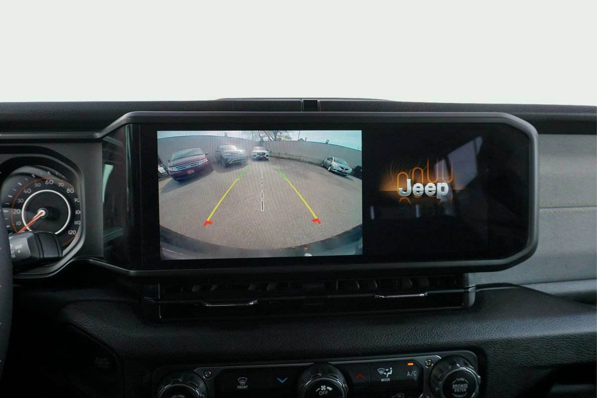 Used 2025 Jeep Wrangler Unlimited Sport AWD/4WD image 26