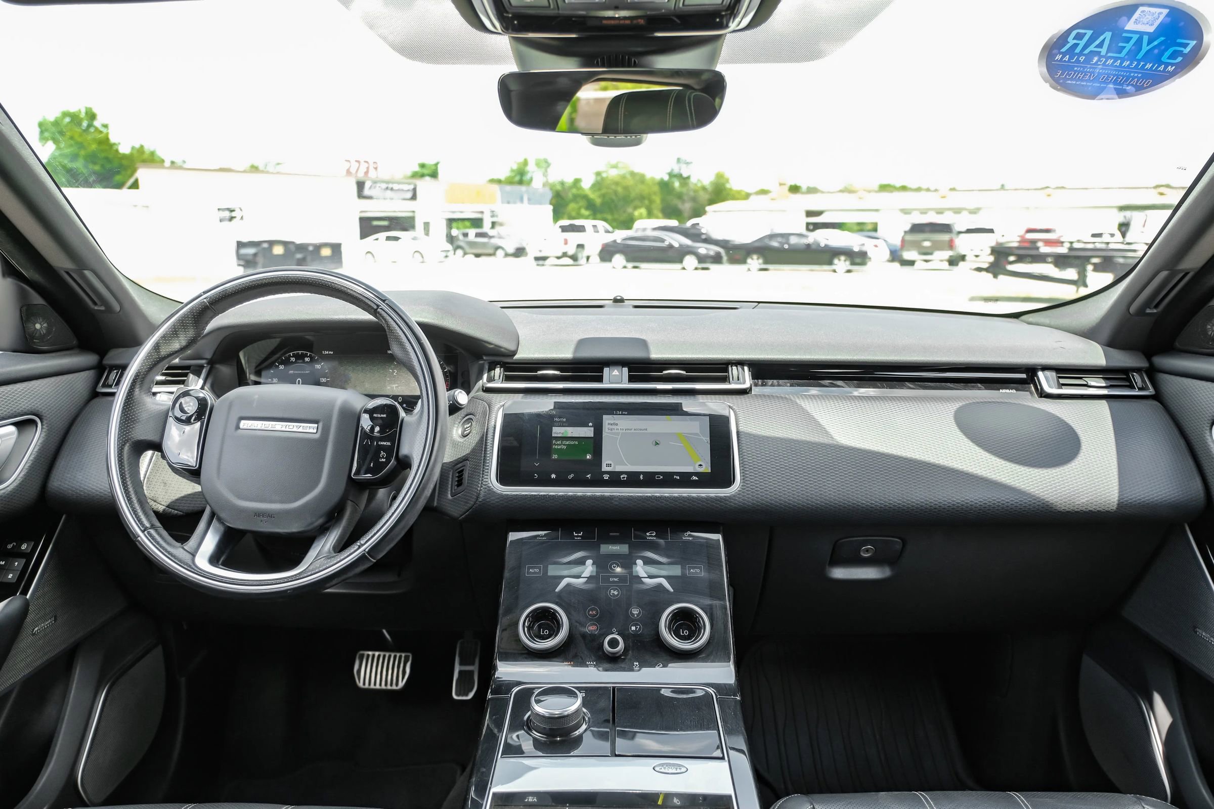 Used 2018 Land Rover Range Rover Velar R-Dynamic SE image 14