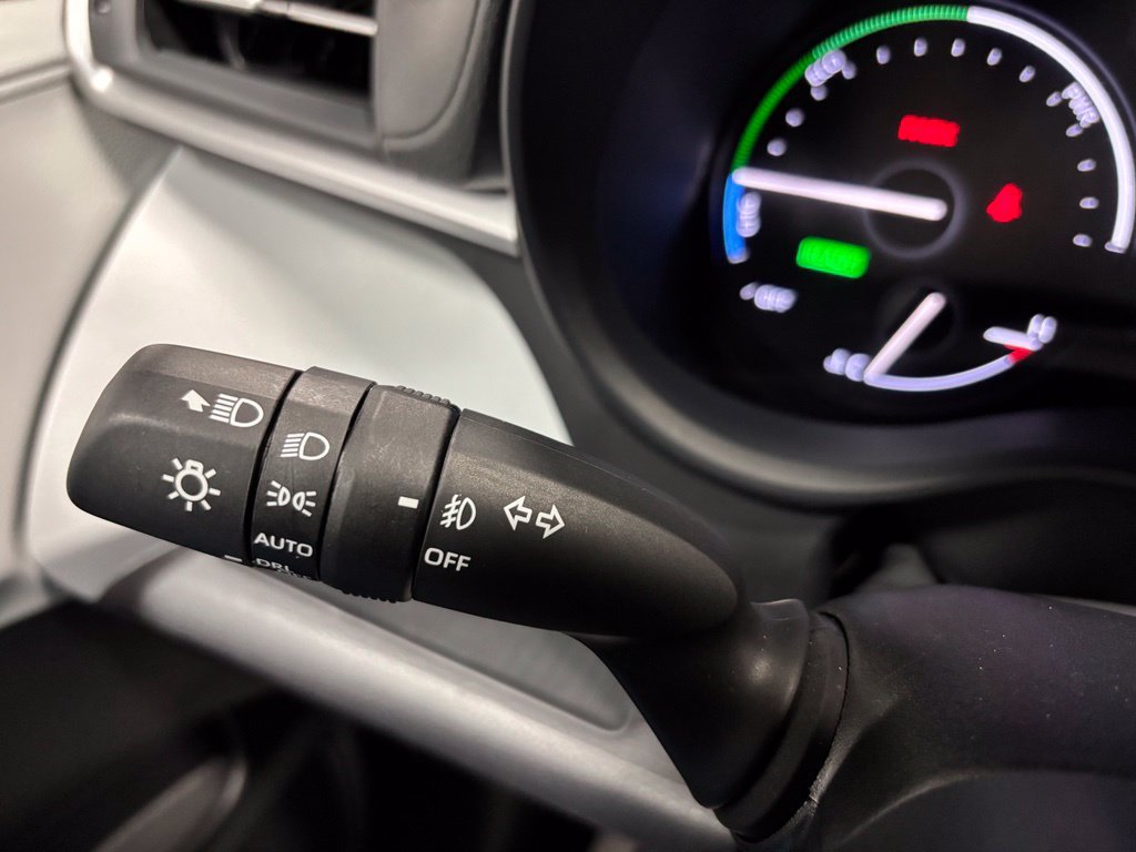Used 2025 Toyota Sienna XLE AWD/4WD image 21
