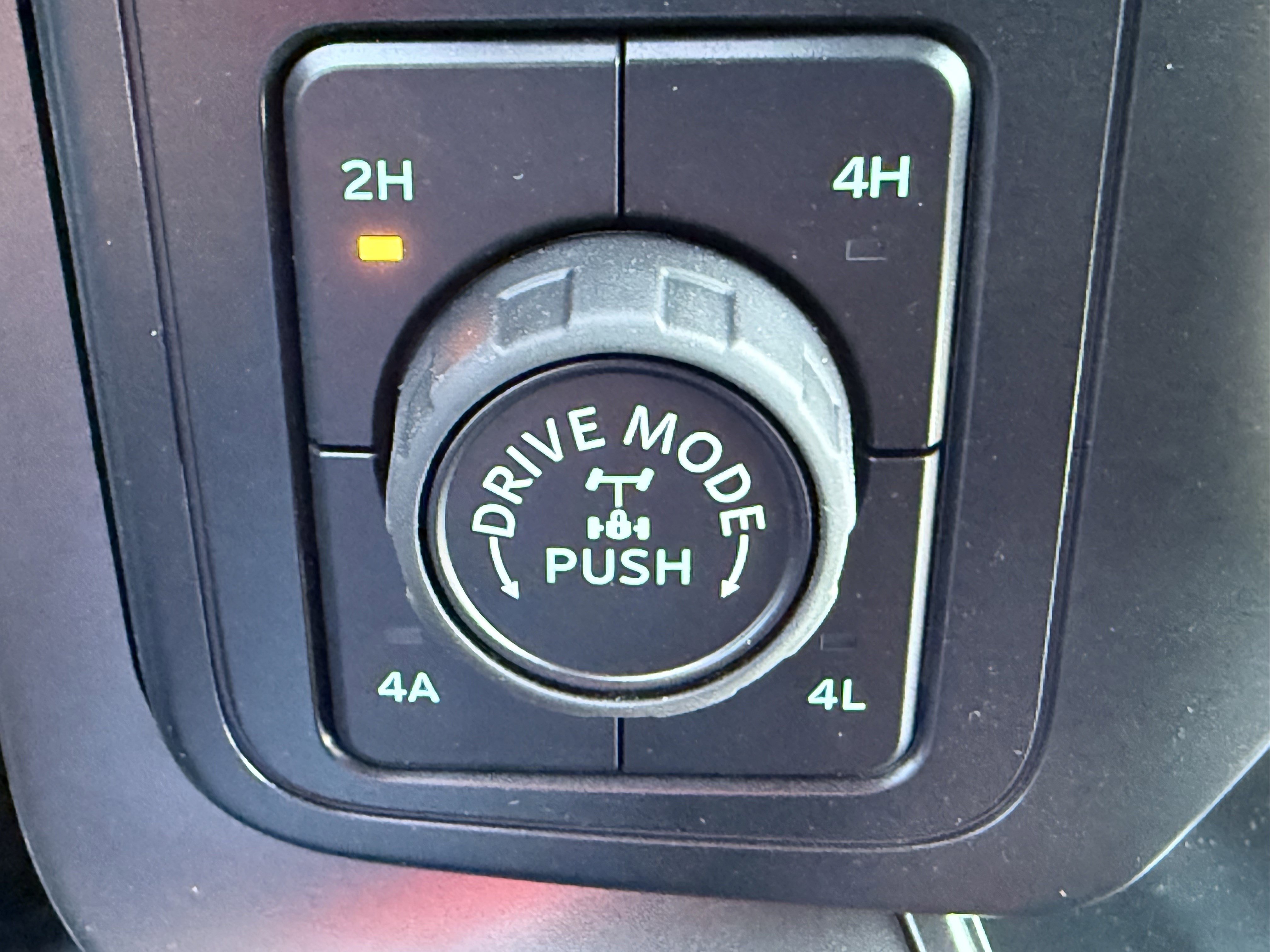 New 2025 Ford F150 Lariat w/ Equipment Group 502A High image 33