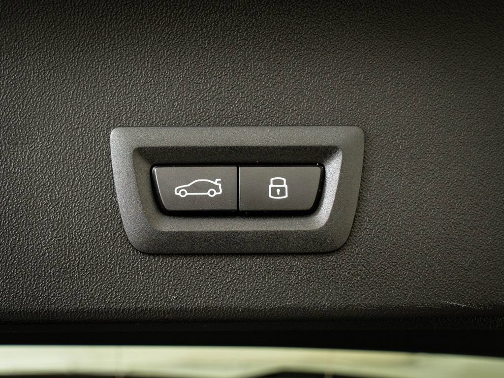 New 2026 BMW X3 xDrive30 w/ Premium Package image 19