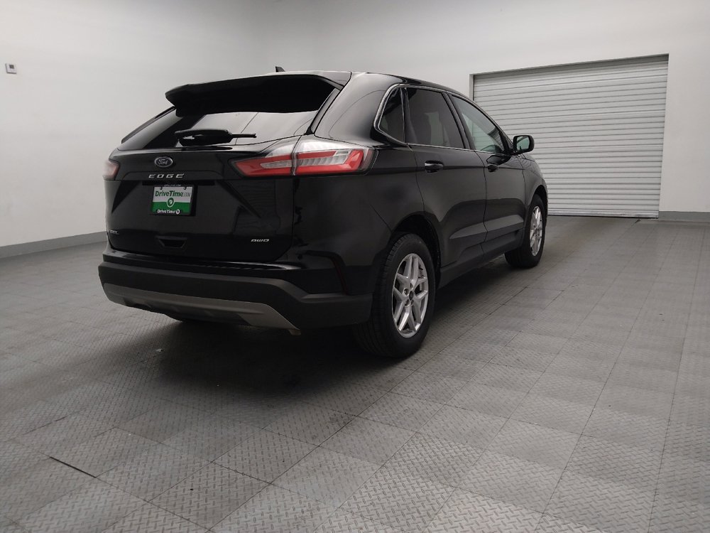 Used 2024 Ford Edge SEL image 9