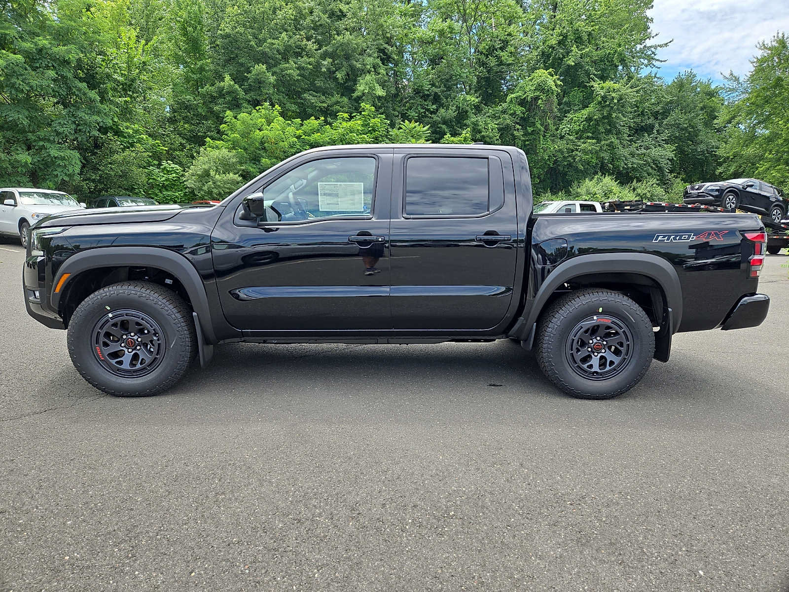 New 2026 Nissan Frontier PRO-4X w/ Pro-4x Convenience Package AWD/4WD image 7