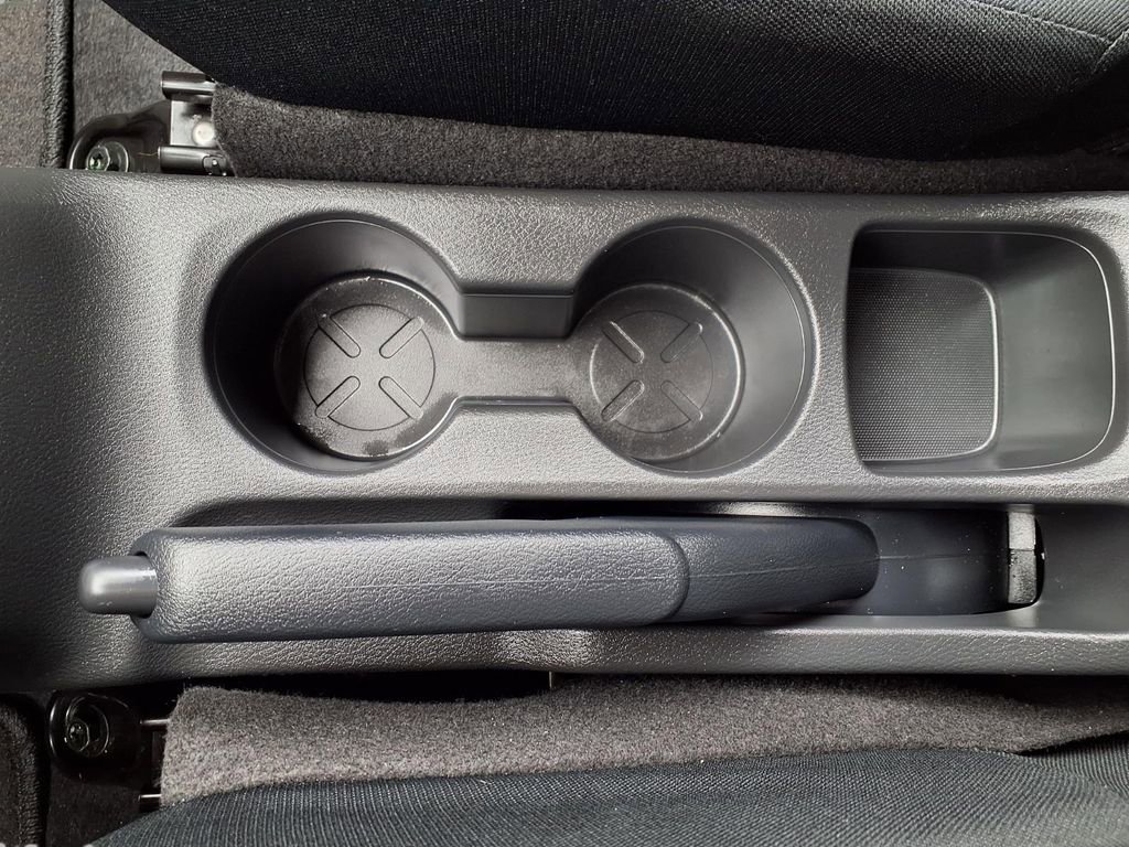 Certified 2025 Nissan Kicks Play S image 12