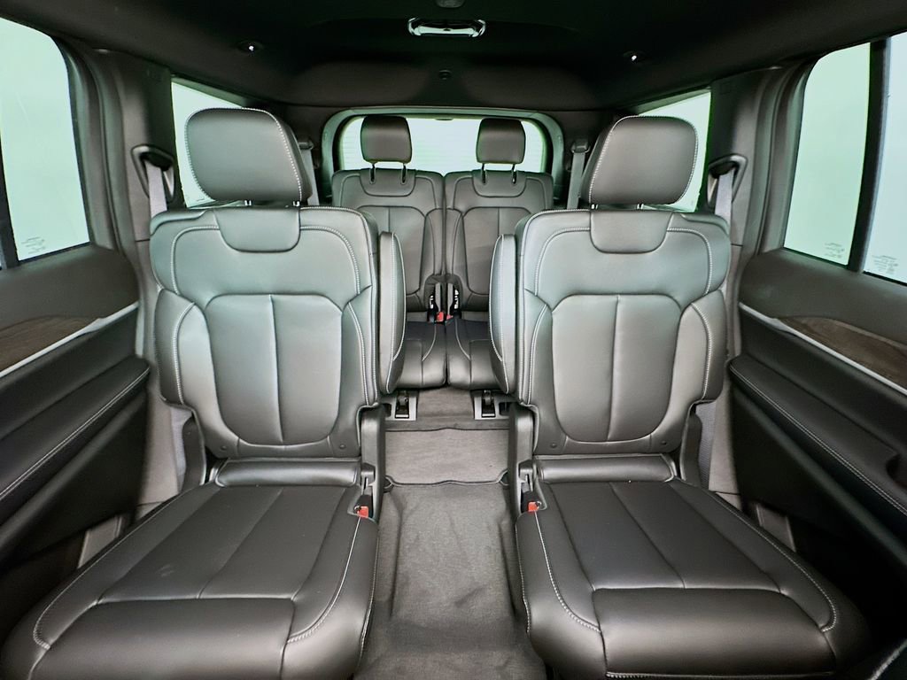 New 2026 Jeep Grand Cherokee L Limited AWD/4WD image 10