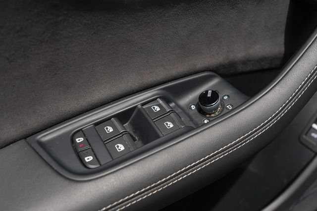 Used 2023 Audi SQ8 Prestige AWD/4WD image 43