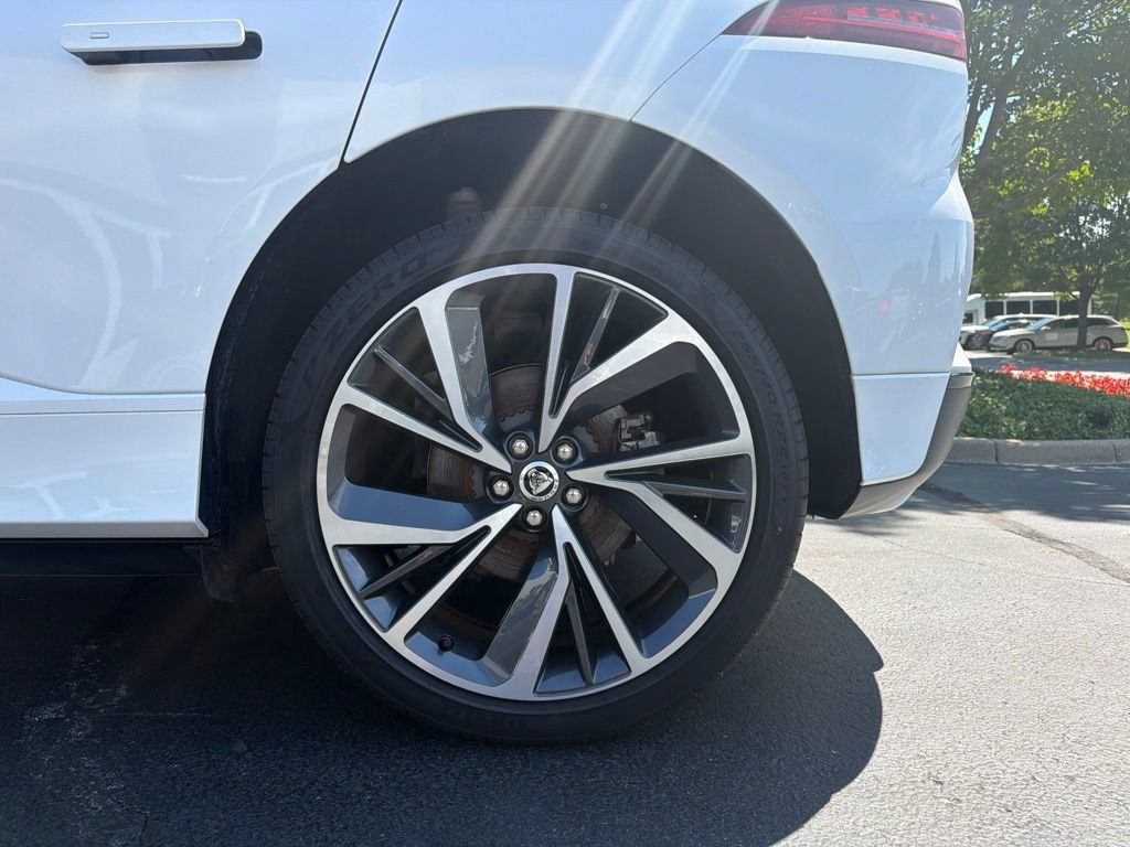 Certified 2024 Jaguar I-PACE R-Dynamic HSE AWD/4WD image 10