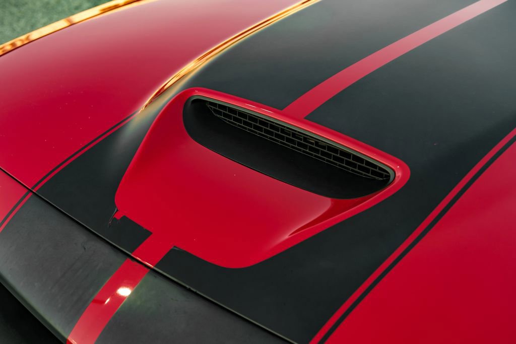 Used 2015 Dodge Challenger SRT w/ Technology Group image 46