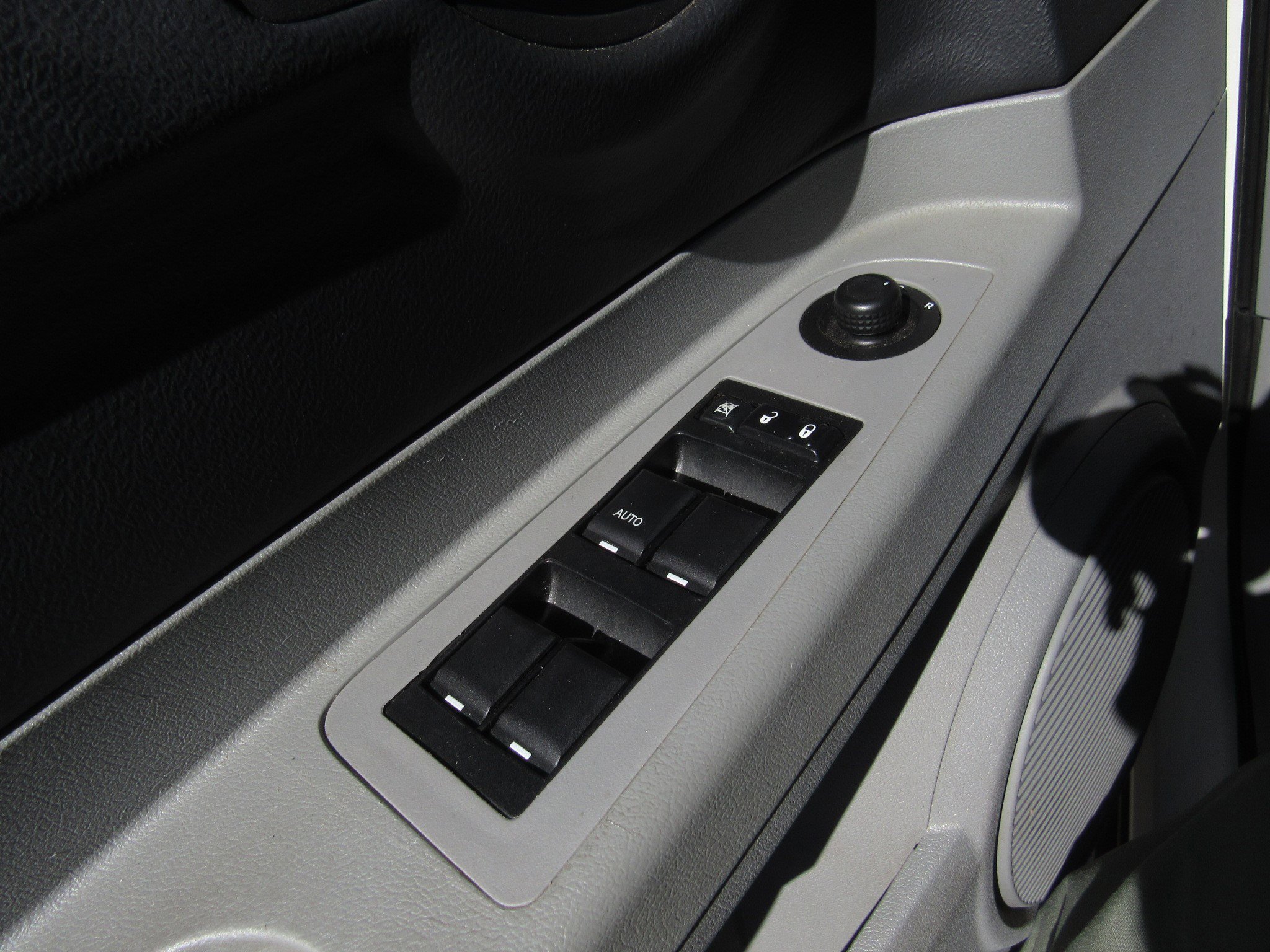 Used 2007 Dodge Charger SE w/ Comfort Seating Group image 19