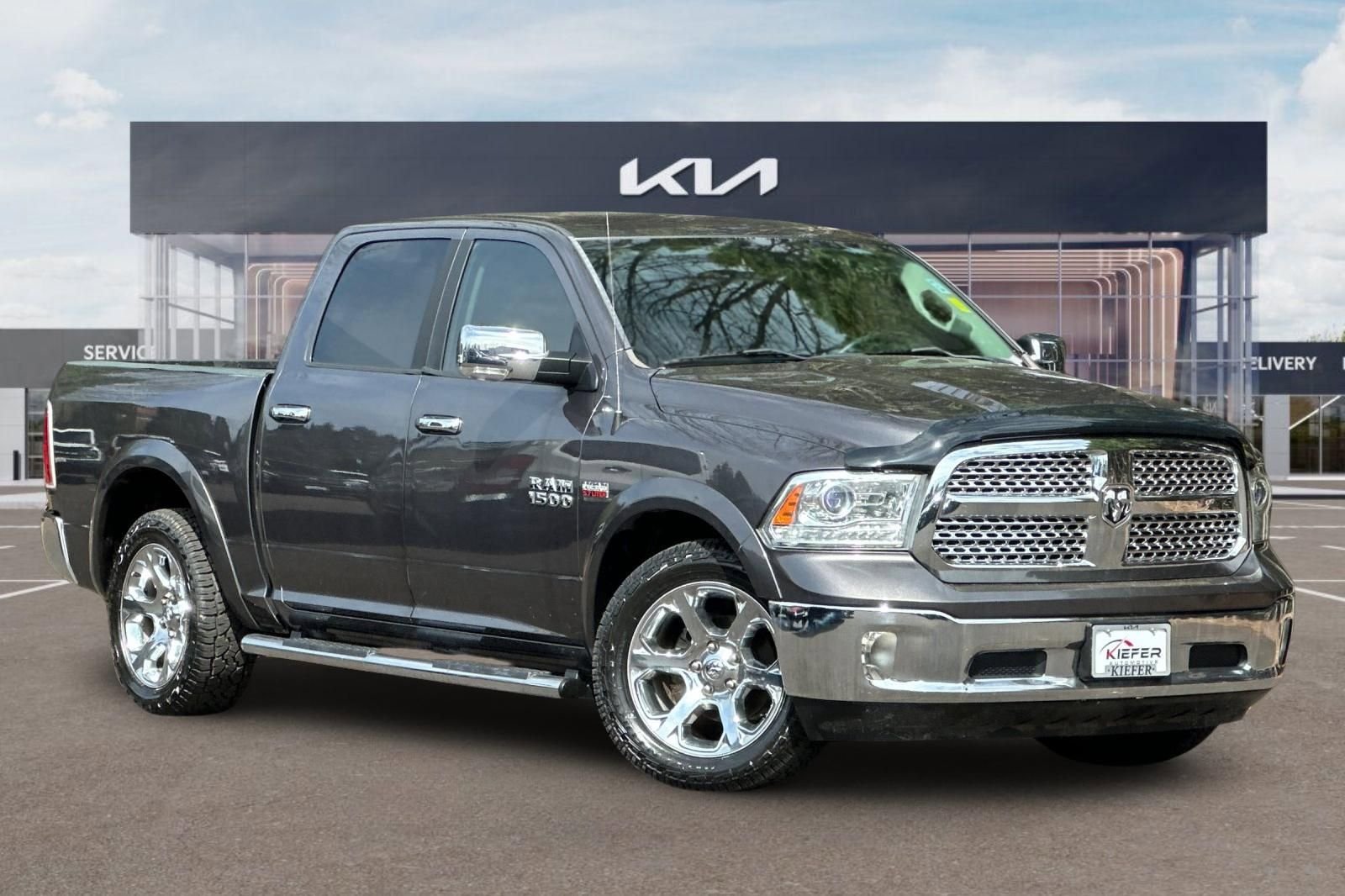 Used 2017 RAM 1500 Laramie w/ Convenience Group RWD image 2