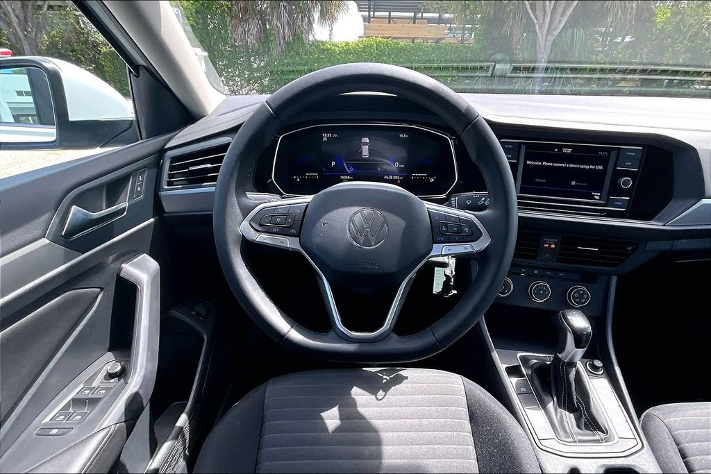 Certified 2024 Volkswagen Jetta S image 18