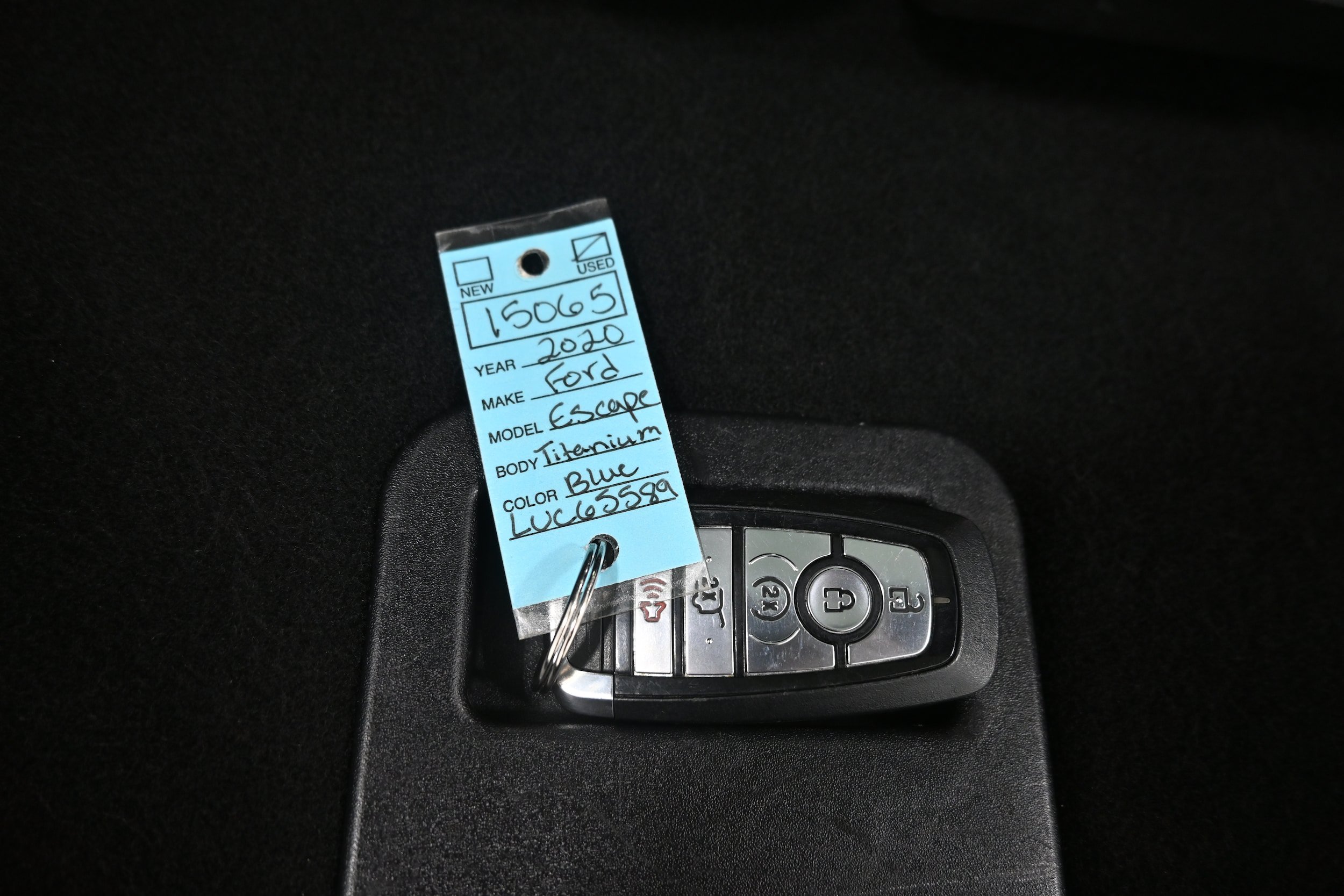 Used 2020 Ford Escape Titanium w/ Titanium Premium Package 2.0 AWD/4WD image 41
