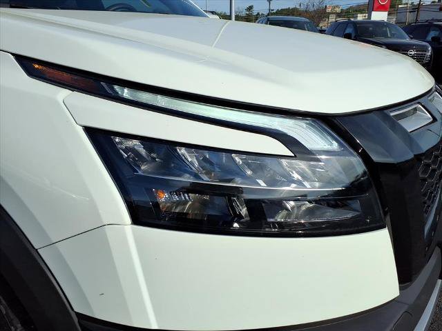 Certified 2025 Nissan Pathfinder Rock Creek image 2