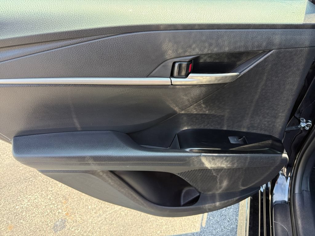 Certified 2025 Toyota Camry SE FWD image 30