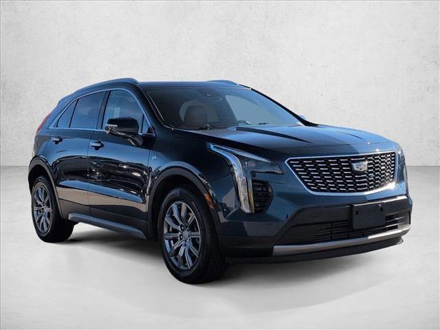 Used 2021 Cadillac XT4 Premium Luxury image 3