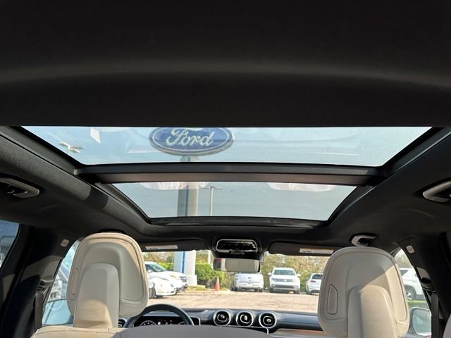 Used 2023 Mercedes-Benz GLC 300 4MATIC w/ Pinnacle Trim Package image 9