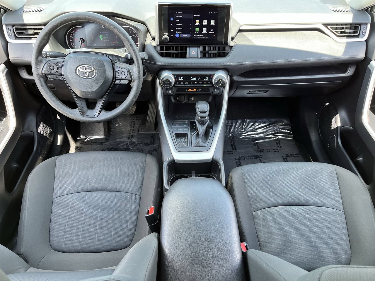 Used 2024 Toyota RAV4 XLE FWD image 9