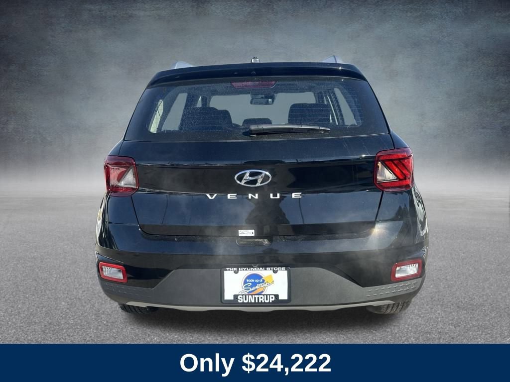 Used 2026 Hyundai Venue SEL image 4