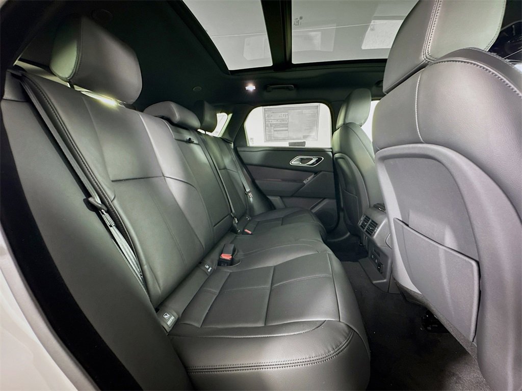 New 2026 Land Rover Range Rover Velar Dynamic SE image 27