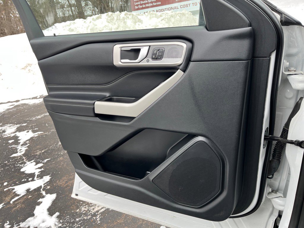 Used 2022 Ford Explorer Limited image 15