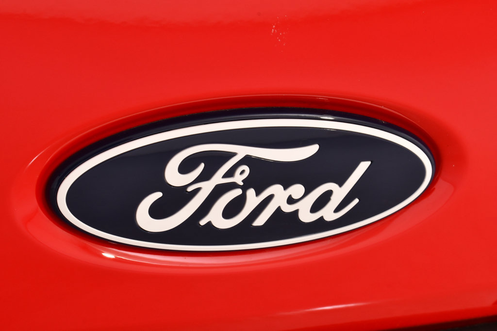 New 2027 Ford Transit 250 148 Medium Roof Extended AWD w/ Load Area Protection Package image 21