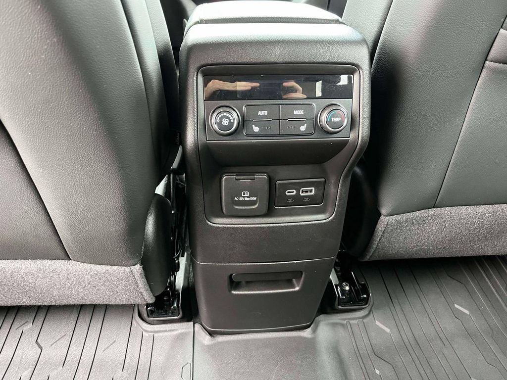 Certified 2021 GMC Acadia AT4 w/ Technology Package AWD/4WD image 14