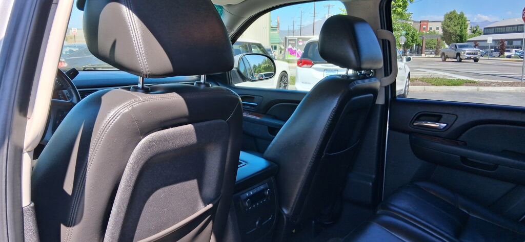 Used 2010 Chevrolet Tahoe LT AWD/4WD image 18