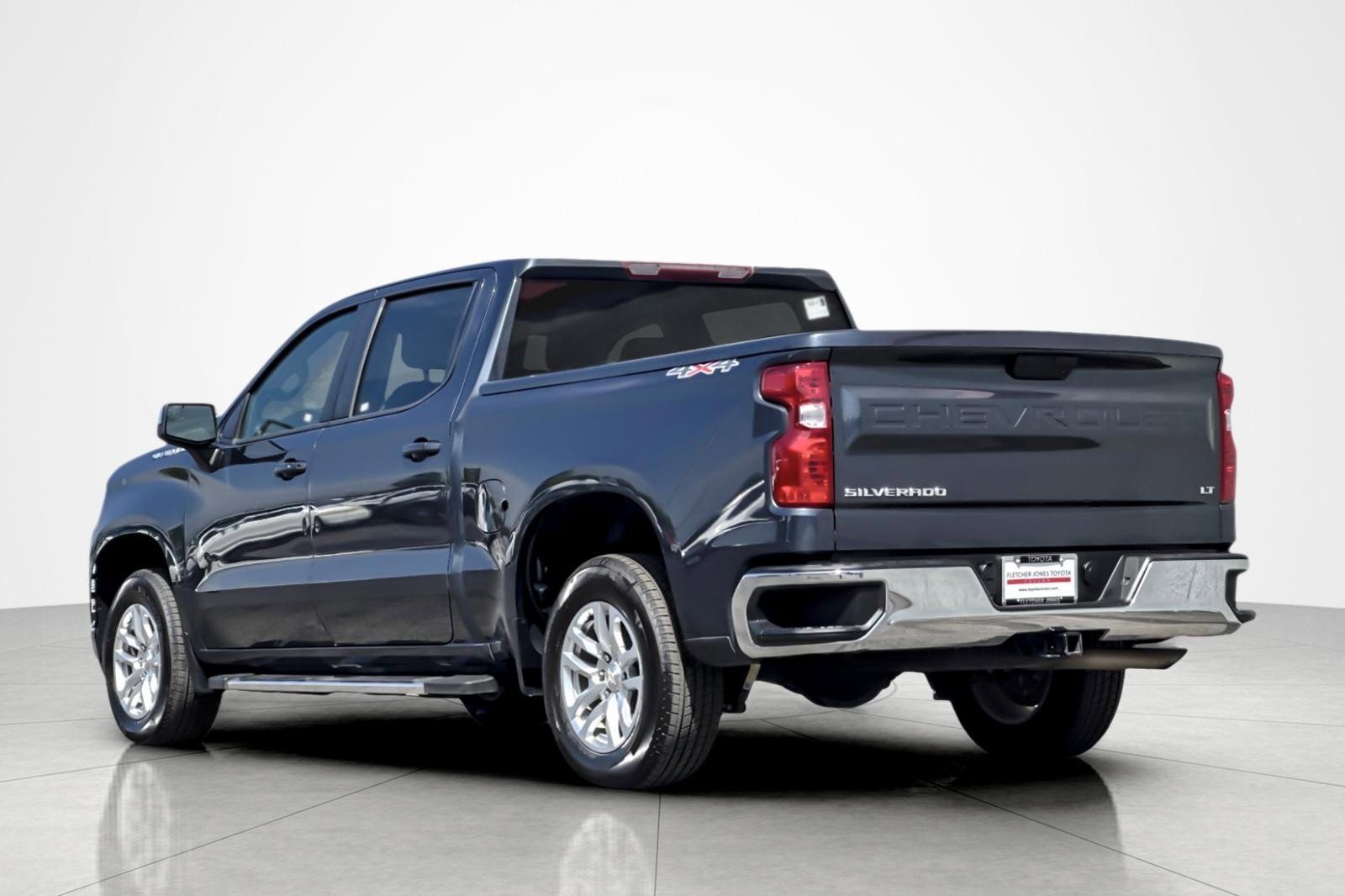 Used 2022 Chevrolet Silverado 1500 LT image 3