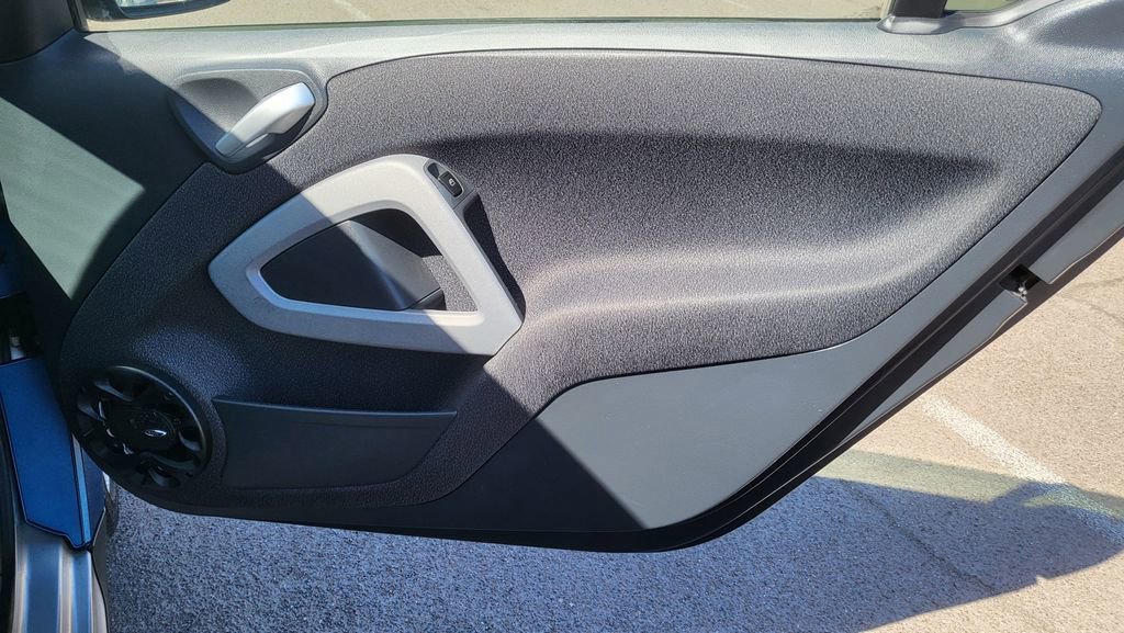 Used 2008 smart fortwo passion RWD image 16