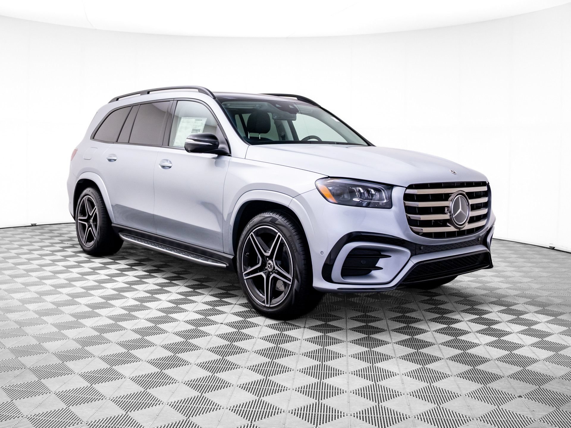 New 2026 Mercedes-Benz GLS 450 4MATIC image 7