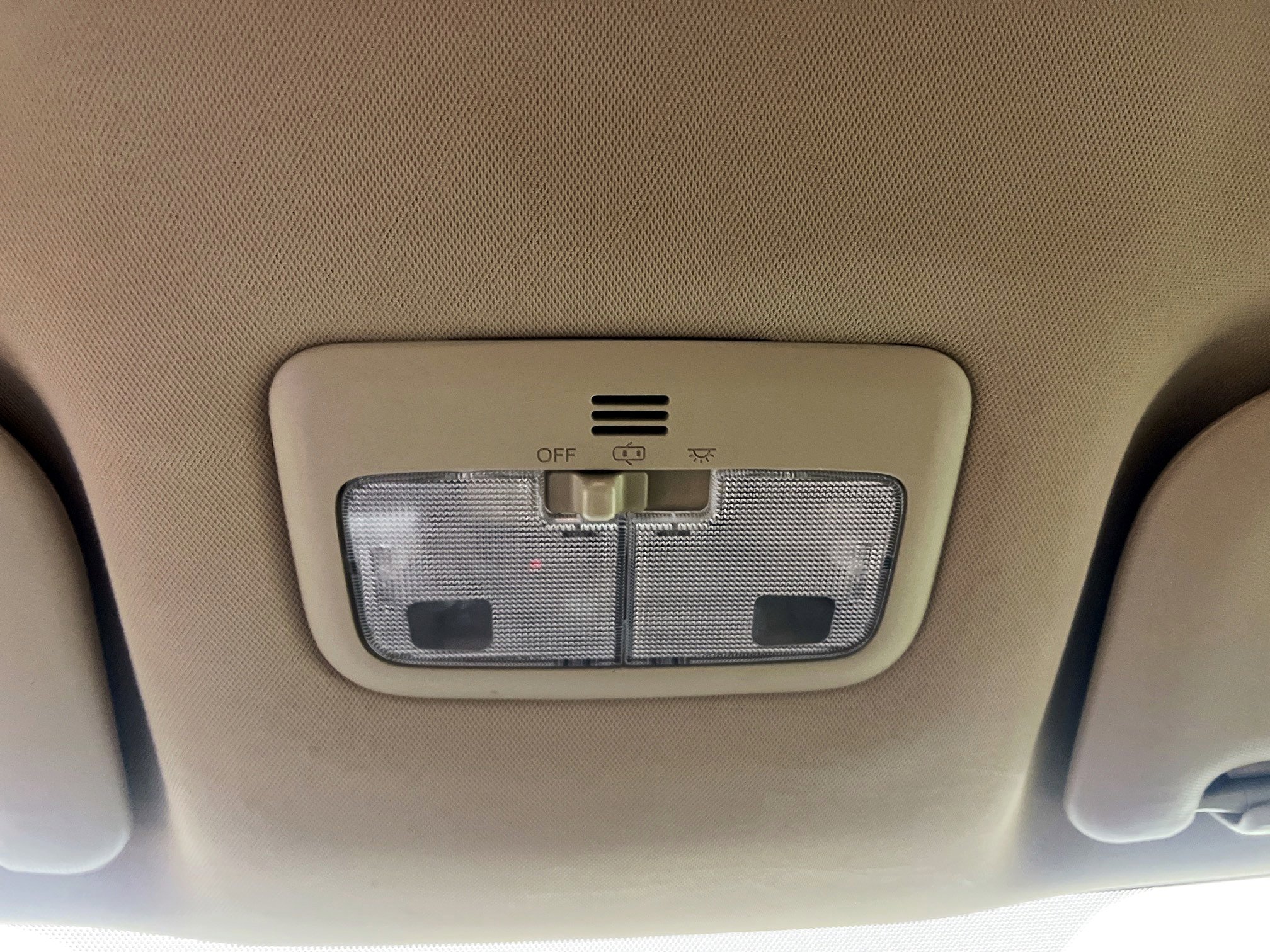 Used 2016 Toyota Corolla LE image 22