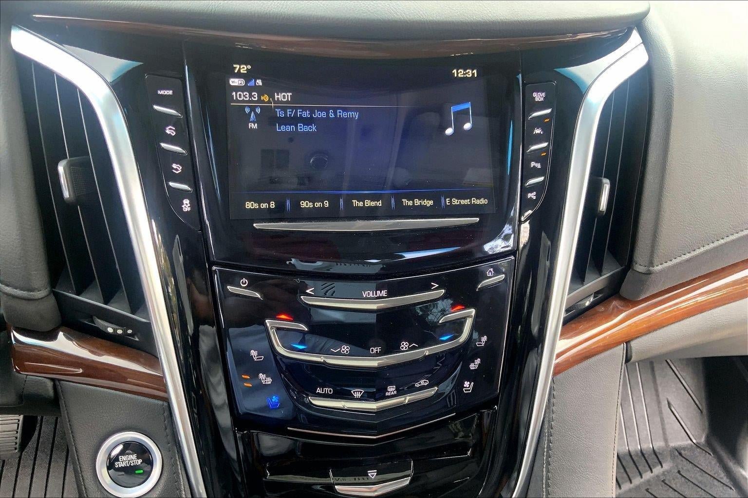Used 2019 Cadillac Escalade Premium Luxury AWD/4WD image 35