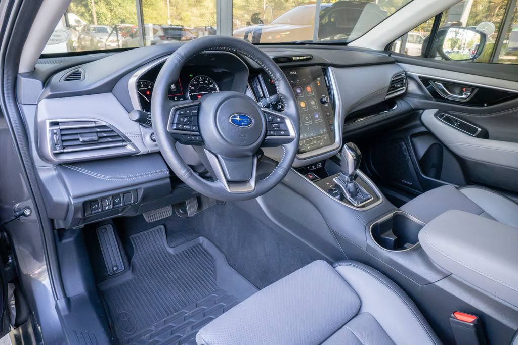 Certified 2025 Subaru Outback Limited AWD/4WD image 9
