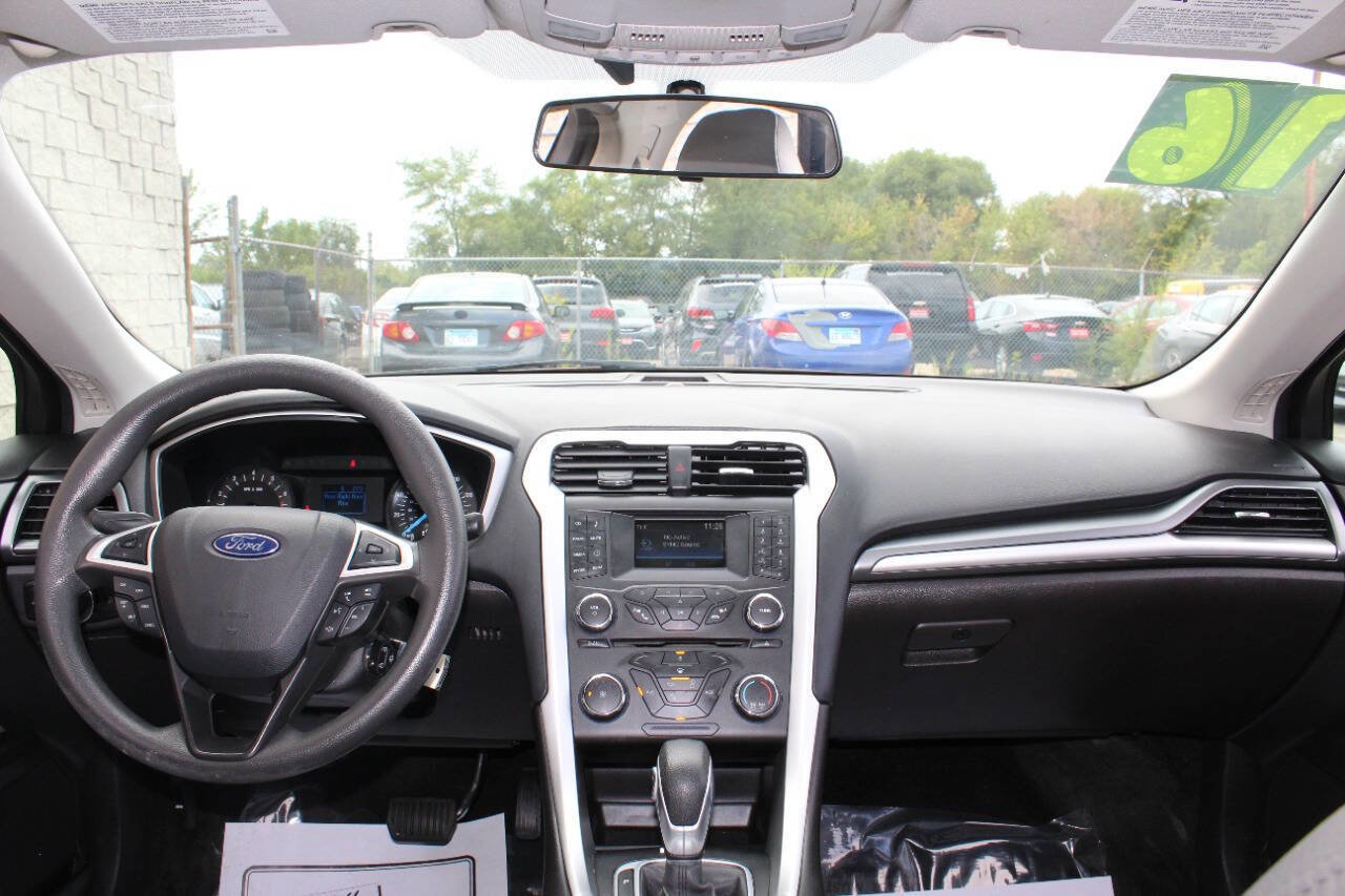 Used 2016 Ford Fusion S FWD image 17