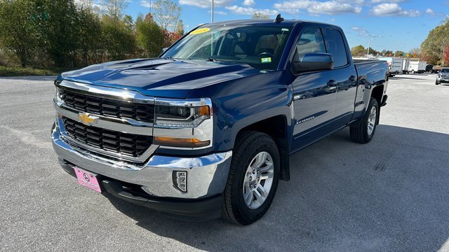 Used 2018 Chevrolet Silverado 1500 LT w/ All Star Edition image 8