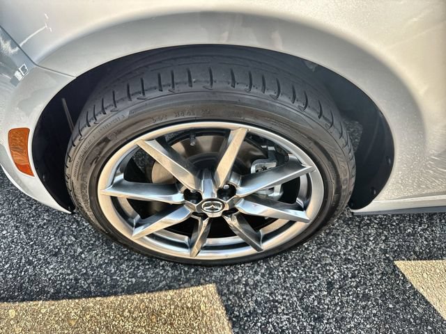 Used 2022 MAZDA MX-5 Miata RF Grand Touring w/ Weather Package RWD image 10