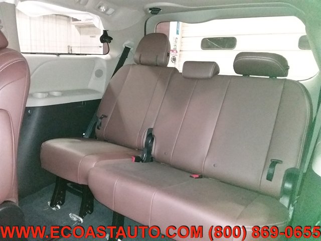 Used 2017 Toyota Sienna Limited AWD/4WD image 13