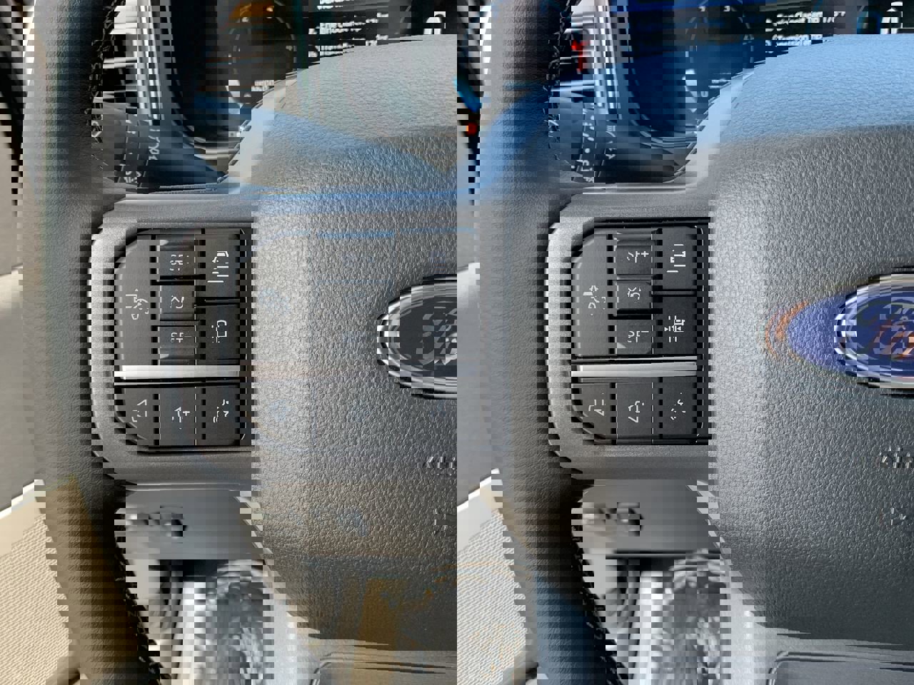 New 2025 Ford F350 Lariat w/ Lariat Ultimate Package image 25