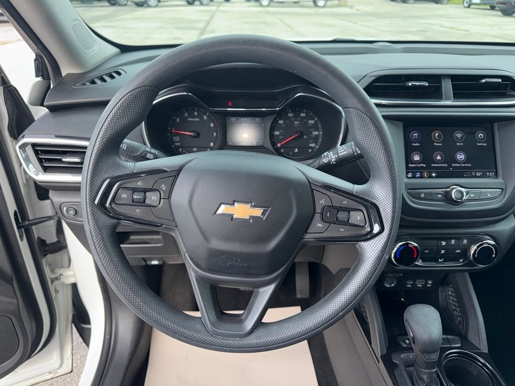 Used 2023 Chevrolet TrailBlazer LT FWD image 10
