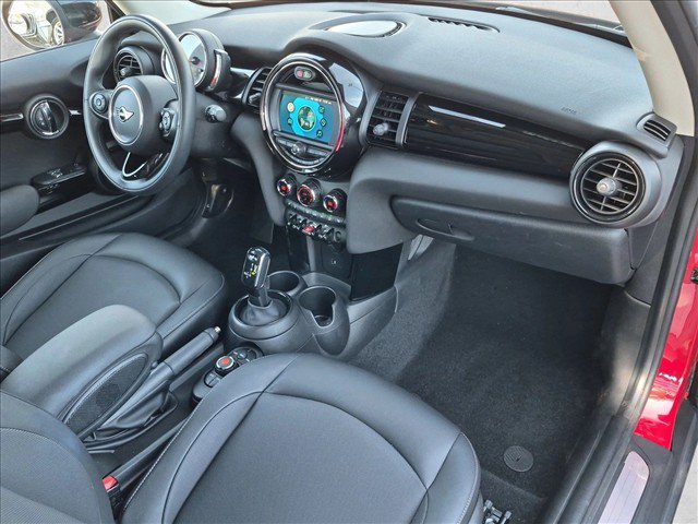 Used 2021 MINI Cooper 2-Door Hardtop FWD image 21