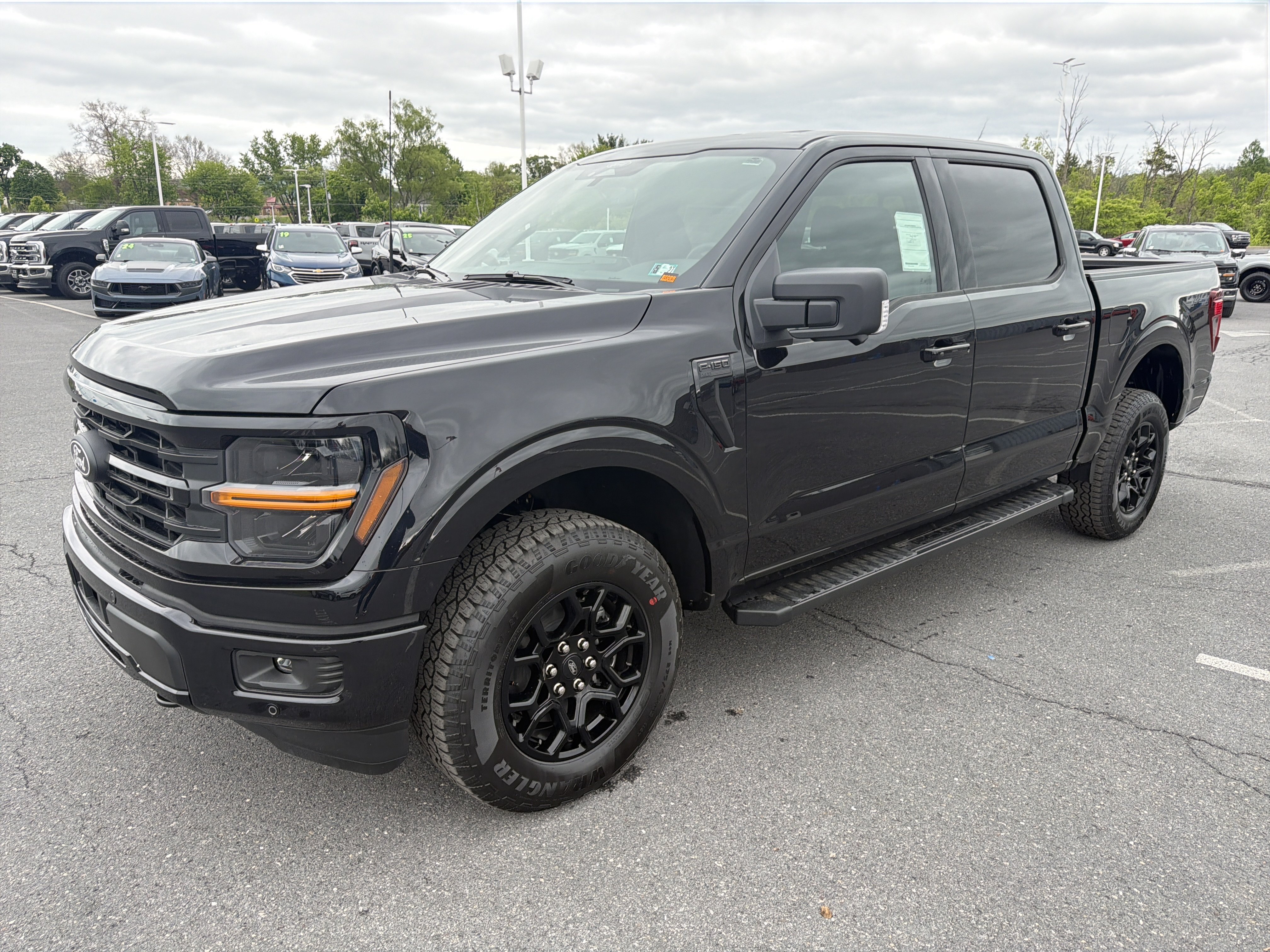 New 2026 Ford F150 XLT w/ Equipment Group 302A MID AWD/4WD image 8