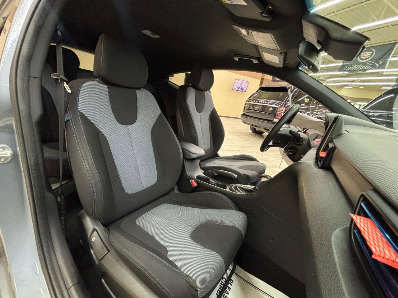 Used 2019 Hyundai Veloster 2.0 FWD image 15