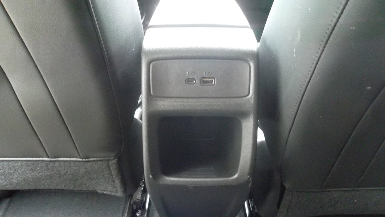 Used 2025 Chevrolet Trax LT w/ LT Convenience Package image 11